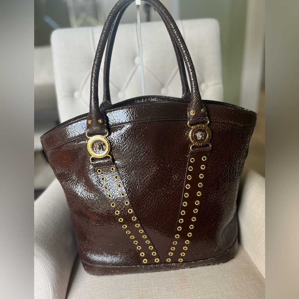 Cracked leather Versace tote bag in brown